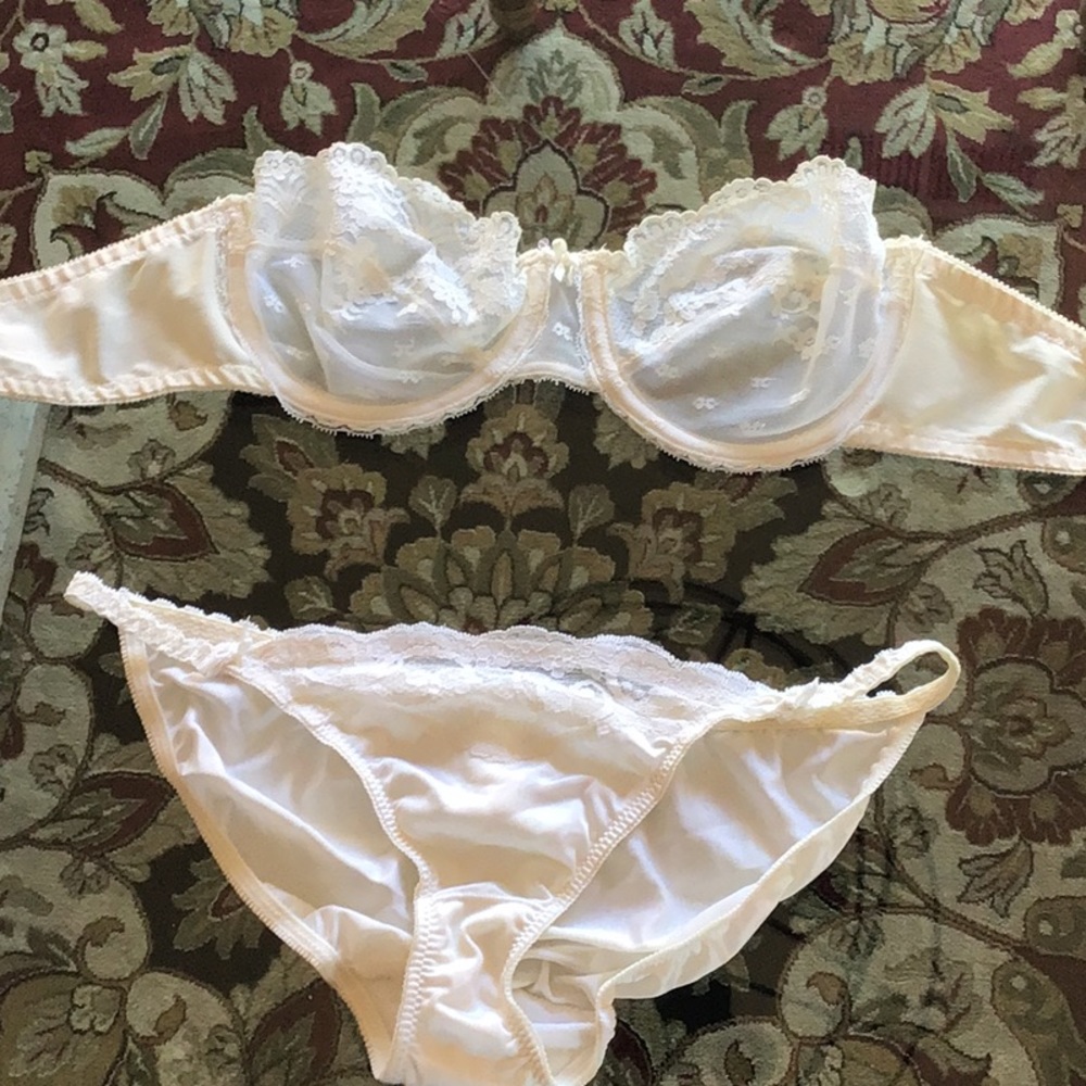 VS Lingerie Set